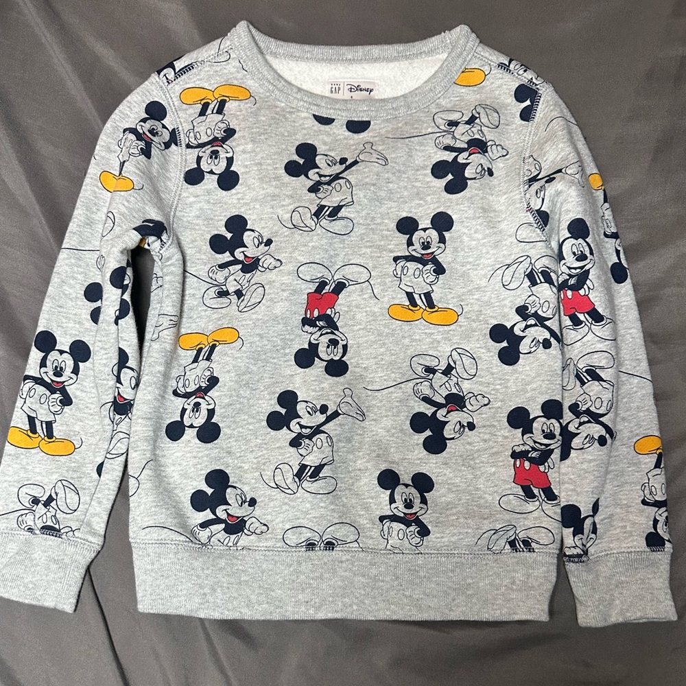 GAP kids Disney Mickey Mouse 5T sweatshirt.
